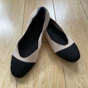 Rothy’s Tuxedo Flats